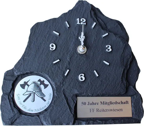 Uhr im Schieferlook Helm 